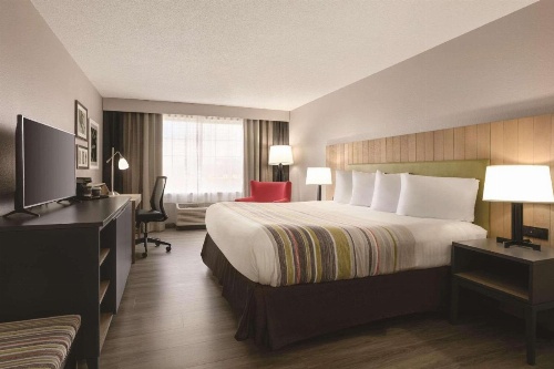 Country Inn & Suites by Radisson, London, KY image 9