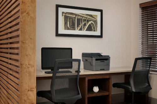 Country Inn & Suites by Radisson, London, KY image 33