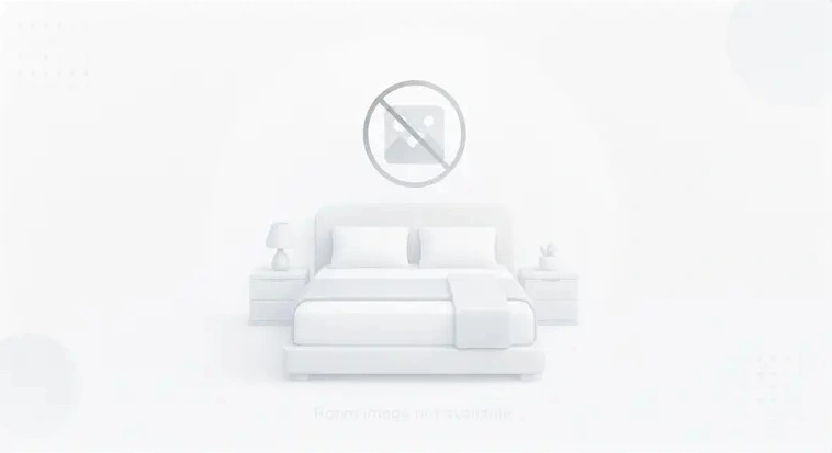 King Suite with Whirlpool - Disability Access/Non Smoking